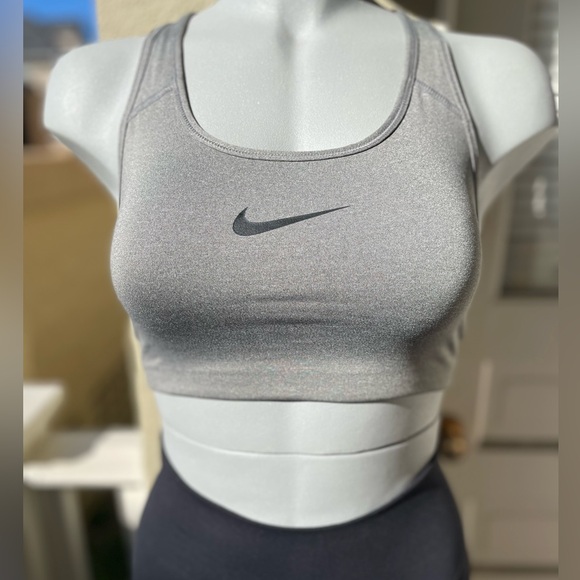 Nike Victory Dri-FIT Compression Silky Soft Jersey Sports Bra Size M *NWOT* - Picture 3 of 8